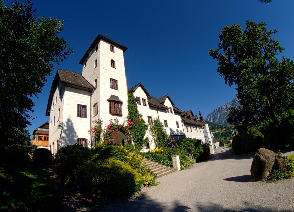 Hotel Schloss Thannegg Grobming Bagian luar foto